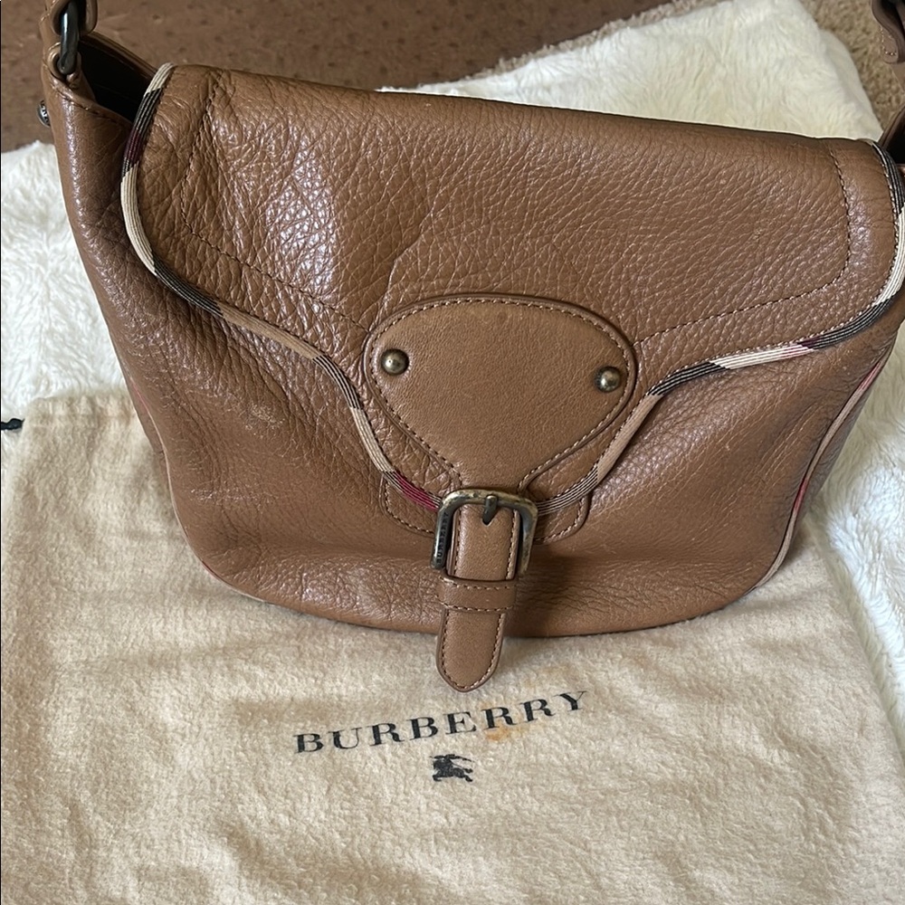 Burberry Tan Leather Women's Bag - Picture 12 of 12